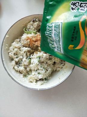 加入蜜汁烤肉料