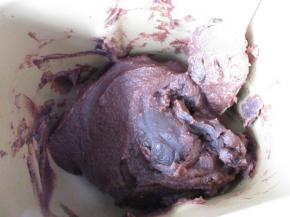 做好的红豆蓉，具体做法请参考前面发的食谱