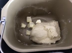 加入黄油，继续揉一个揉面程序。