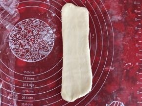 擀成长条状