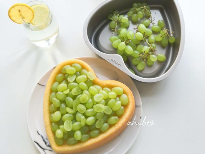 青葡萄海绵蛋糕