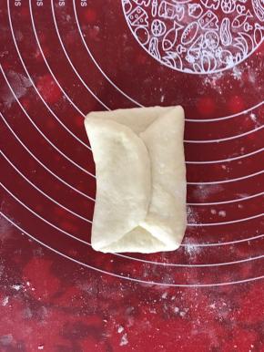 左右两边像中间对折