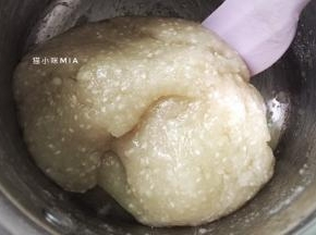 液体有温度，粉液会慢慢搅拌成团