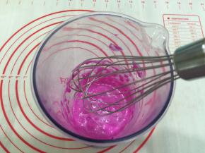 4. 再用打蛋头打发