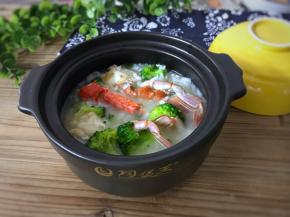 鲜得掉眉毛的 一碗粥。