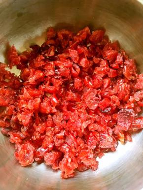 蔓越梅切碎备用