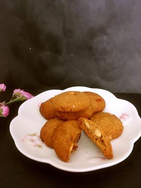 浓浓的芝麻酱配上果仁，特别好吃