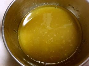 加入糖粉搅拌均匀，取出