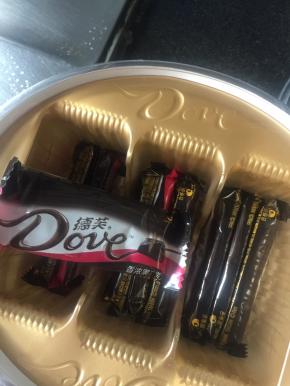 家里的巧克力14克一块，还剩10块，全用了