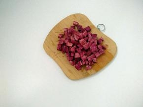 紫薯去皮切小丁