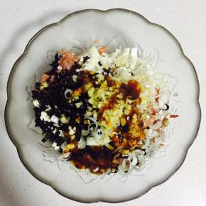 加入料酒、蚝油、鸡粉、盐