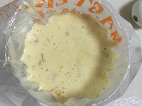 装入裱花袋放入冰箱冷藏1小时左右