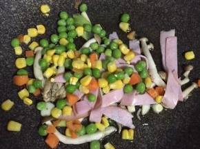 加入蔬菜豆