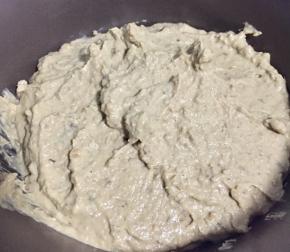 榨好的鹅肝（鸭肝）泥可以直接食用也可以过滤后再食用，口感更细腻