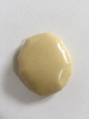 混合均匀至无干粉状态后，盖上保鲜膜，室温静置1小时即可！