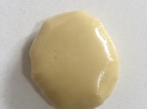 混合均匀至无干粉状态后，盖上保鲜膜，室温静置1小时即可！