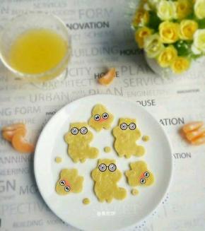 然后再用卡通模具做个造型就0K啦。