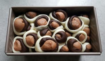 9．发酵结束后（模具的九分满）。