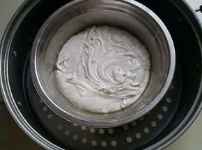 蒸锅蒸个25分钟，其间搅拌两次。