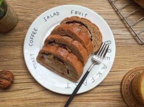 出炉后晾至微温，用保鲜袋装好，室温保存即可