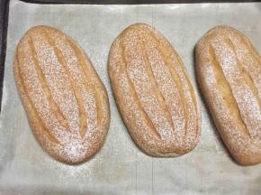 放入已预热好的烤箱中层，200度烘焙20分钟