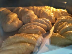 165度上下火，中层烤15分钟。