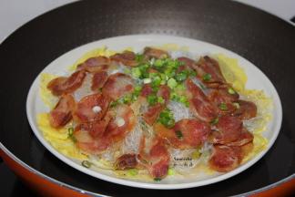 关火，再焖1分钟开盖，拌均即可。