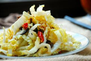 配一碗小粥，清爽下饭。