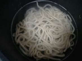 煮开之后煮一分钟就行了。