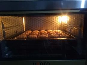 再放入烤箱中层烤15分钟。