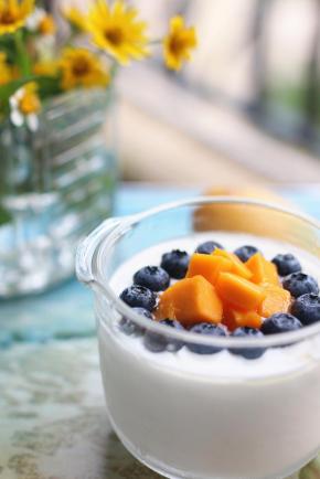 可以根据个人喜好加入水果、坚果等。