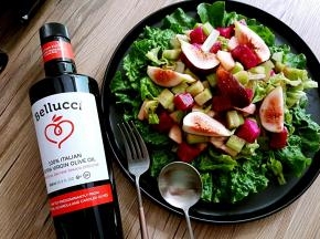 9．最后上面可以摆切好的无花果，作为装饰。