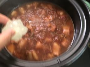 最后加入冰糖。