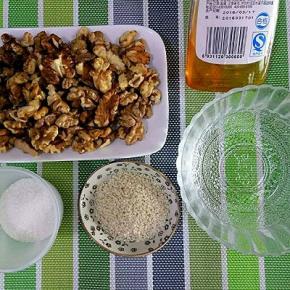 准备好所有的材料。