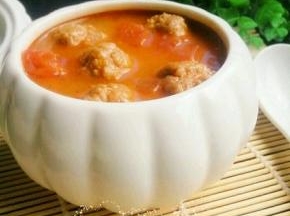 出锅前放入油盐即可。