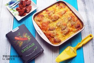 烤箱上下火180度预热5分钟后，将其放入中层，烤15-20分钟，奶酪融化，披萨香气四溢即可出炉。