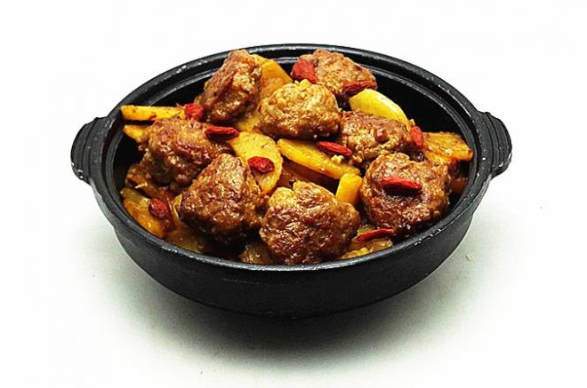 肉丸烧土豆