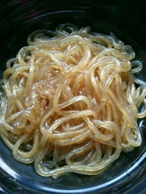 煮熟之后放入碗中