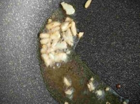 蒜末炸金黄