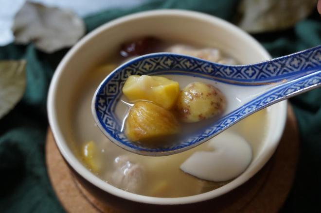 板栗鸡汤