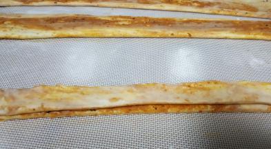 13．对折起来，切面朝一个方向。