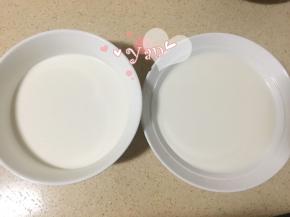 剩余的170g纯牛奶+淡奶油搅匀，分成两份，不做双色不用分；