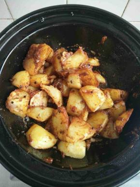 放一勺白糖翻炒