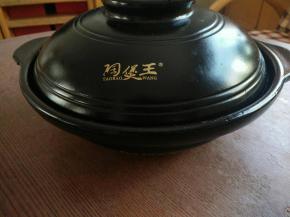 既能当锅也可以当盛菜的器皿！