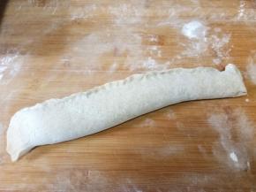 卷起来捏紧开口