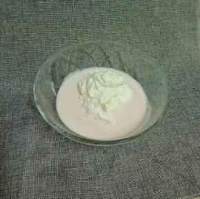 加入第二步的淡奶油拌匀。