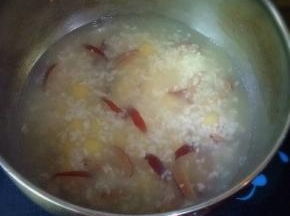 再加入酒酿即可