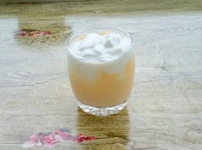 再加入剩余的酸奶