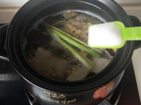 放入盐，