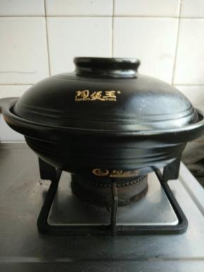 干烧砂锅开火去锅里的水汽